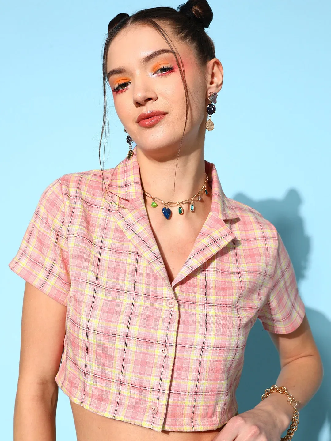 Berrylush Women Pink & White Gingham Checked Pattern Spread Collar Neck Button-Up Straight Hem Cropped Shirt