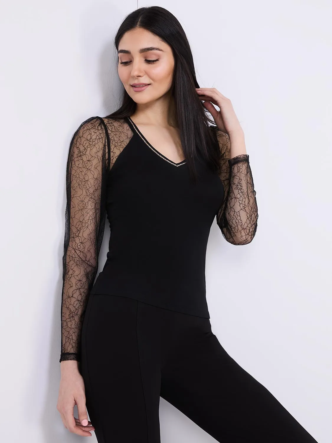 Embroidered Mesh Sleeve V-Neck Top