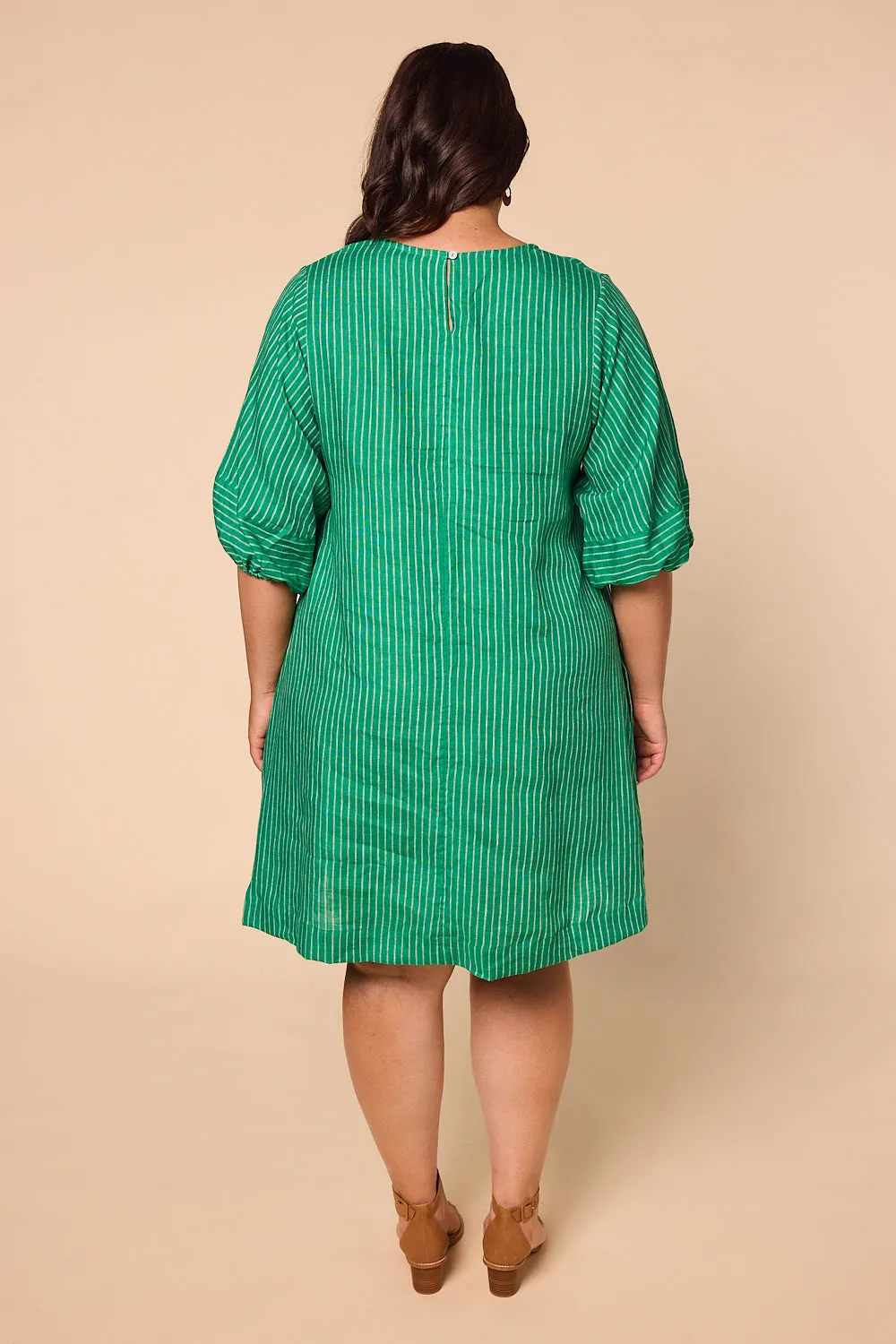 Hazel Linen Short Dress in Emerald City