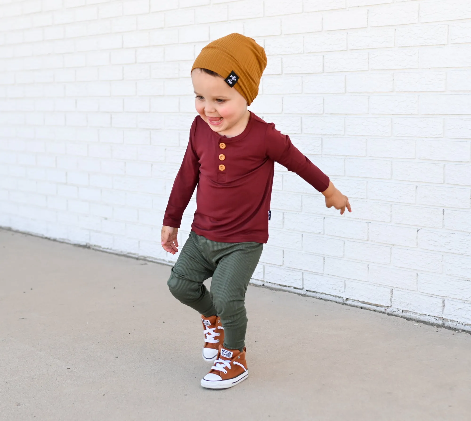 HENLEY LONG SLEEVE- Oxblood