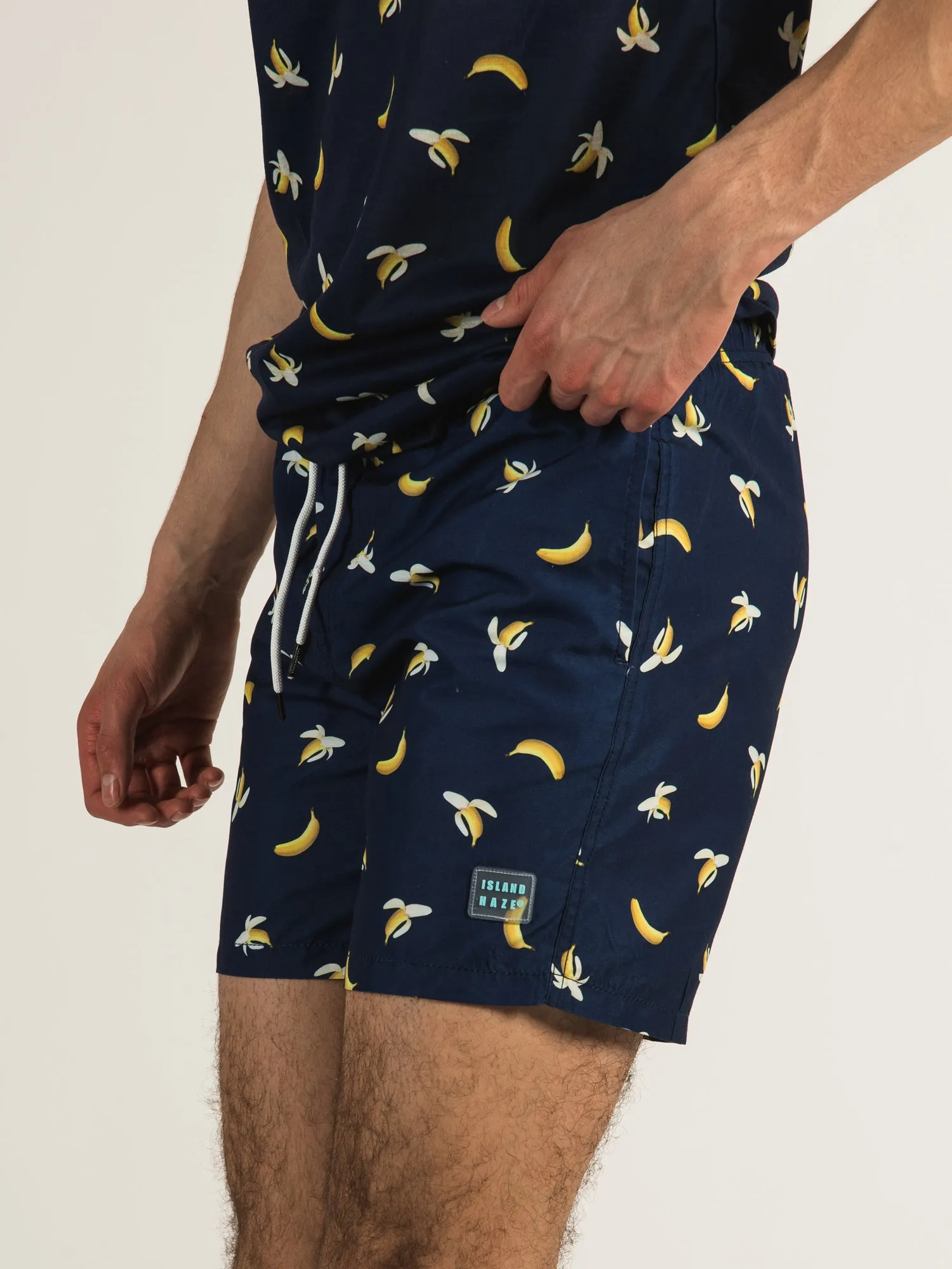 ISLAND HAZE BANANA 15 VOLLEY SHORT