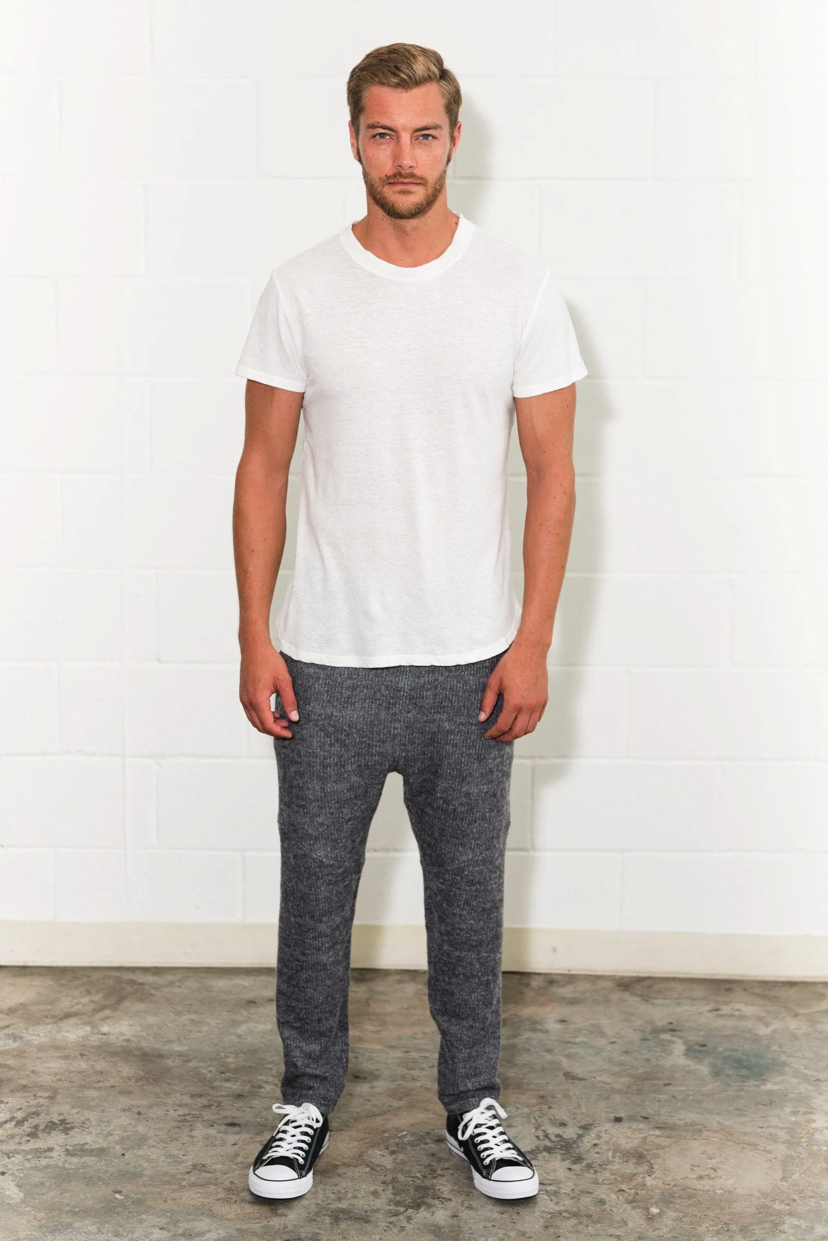 Men's Linen Blend Curved Bottom Crew Neck Tee