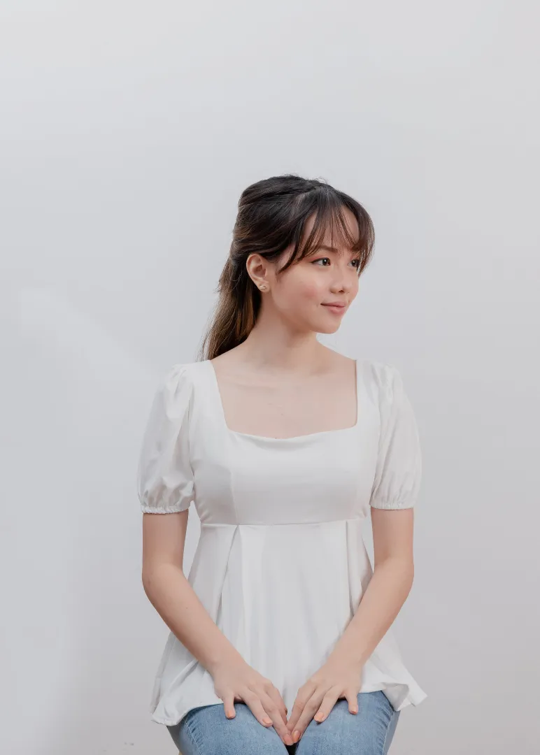 White Square Neck Puffed Sleeves Top